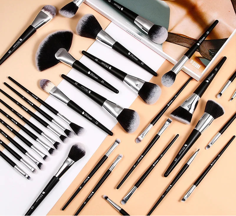 New Professional Makeup Brush Set
