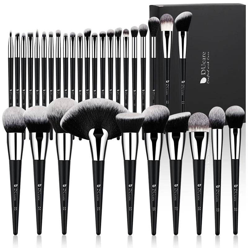 New Professional Makeup Brush Set