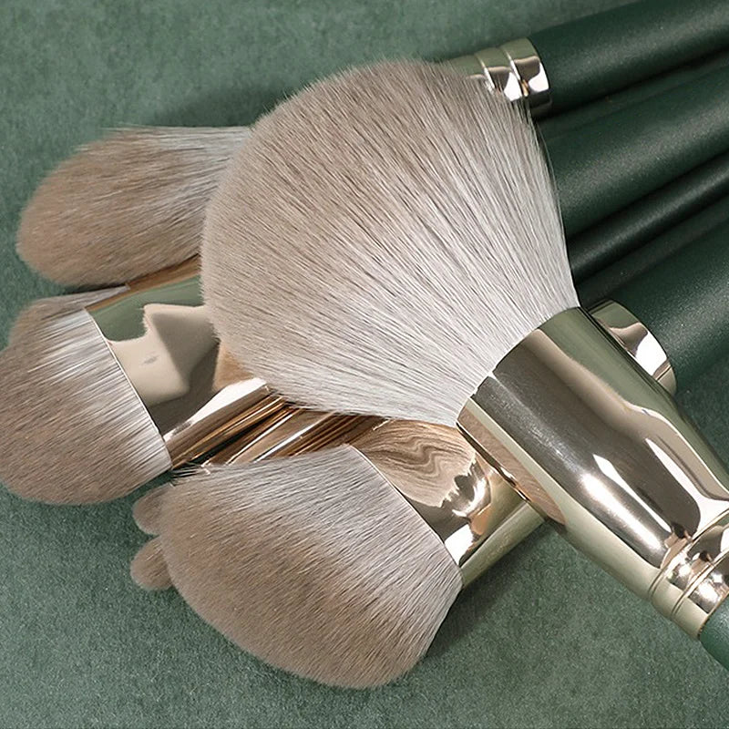 Eye Shadow Foundation Blending Beauty Make Up Brush