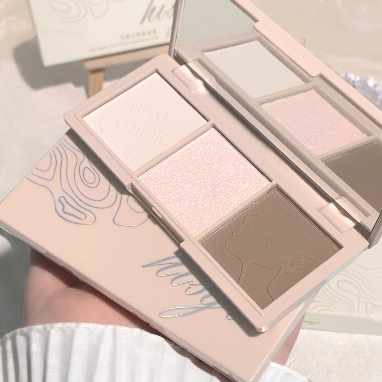 New Light Sensation Three-Color Contour Powder